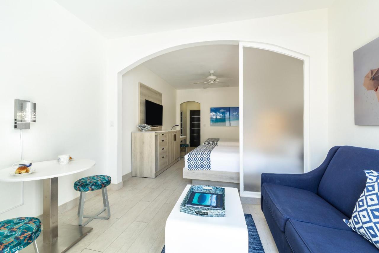 Ports Of Call Resort Grace Bay Habitación foto