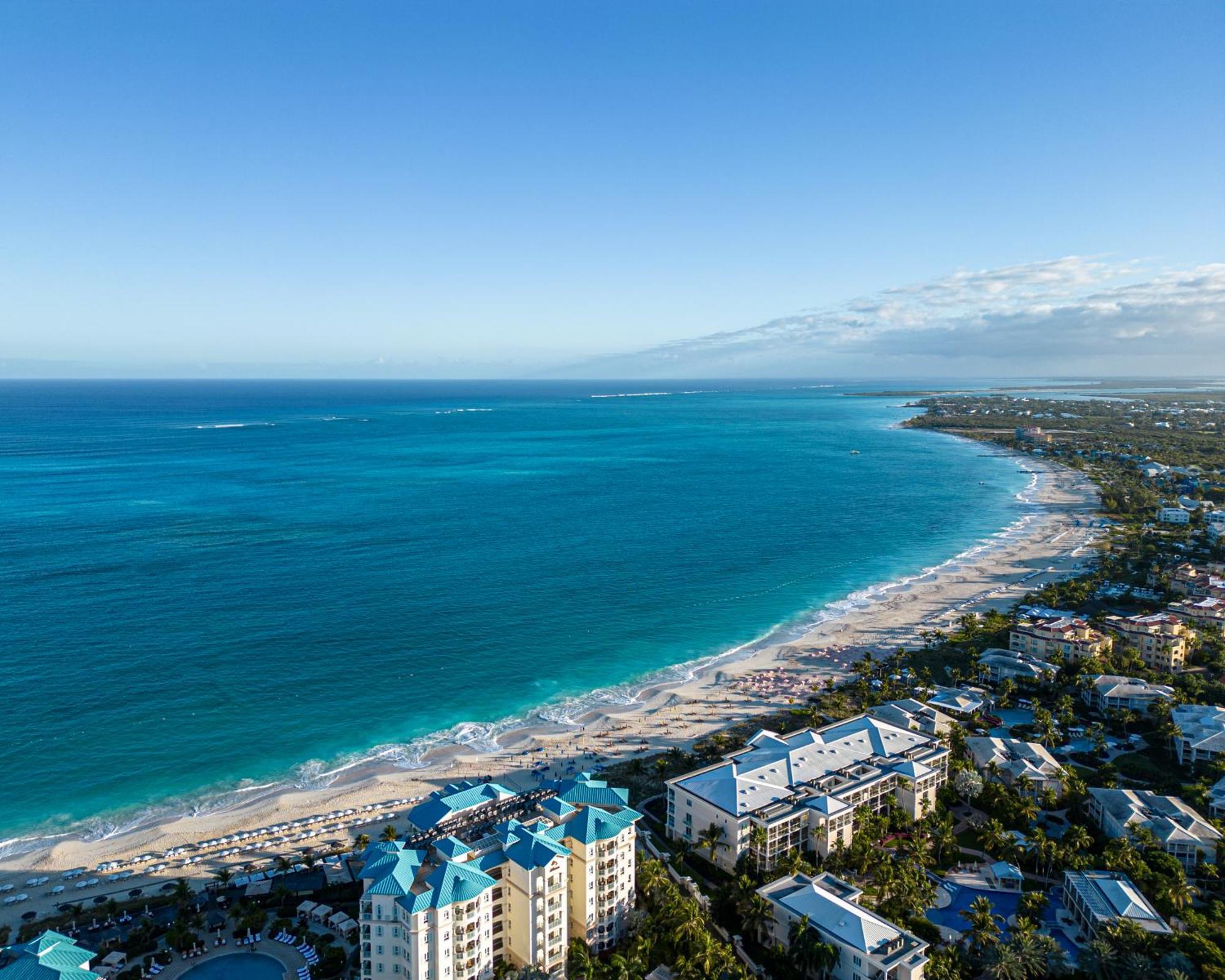 Ports Of Call Resort Grace Bay Exterior foto